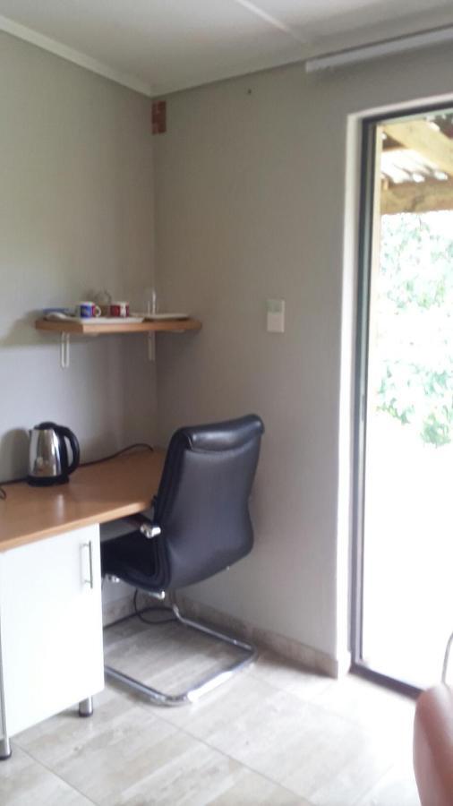 מבאבאנה Otentik Guesthouse מראה חיצוני תמונה